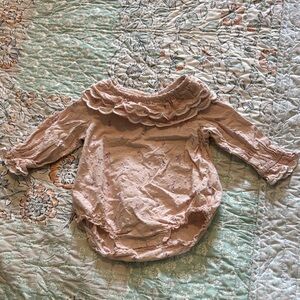 Ruffled Collar Baby Long-Sleeve Bodysuit in Blush Pink